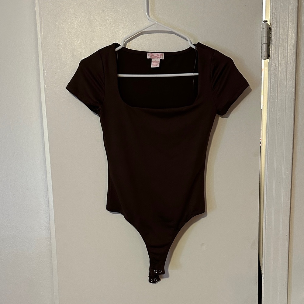 Chic Brown Short Sleeve Bodysuit